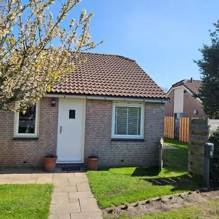 Holiday home Schotvanger Egmond aan den Hoef
